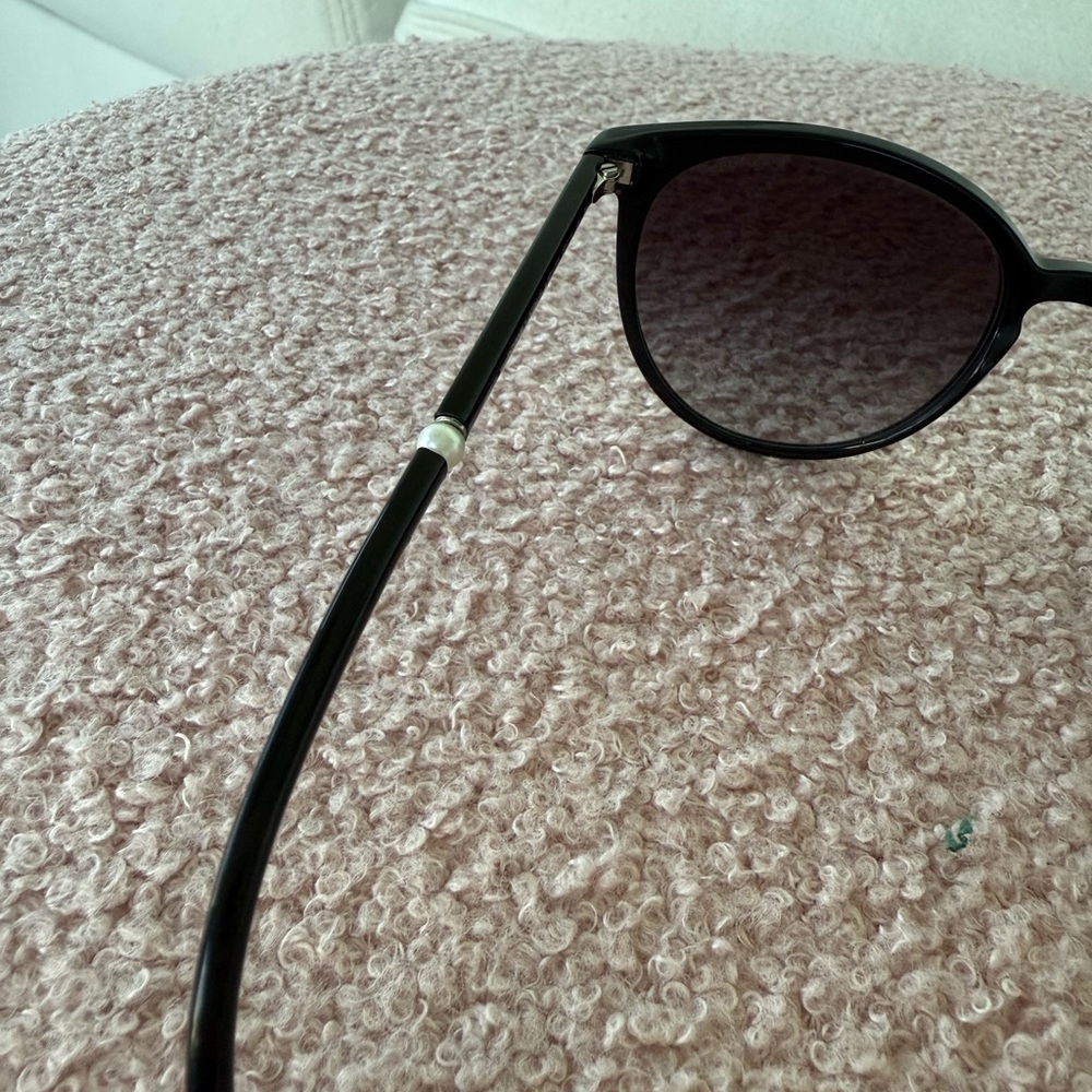 Authentic Black Chanel Sunglasses with Quilted Case - Picture 4 of 10